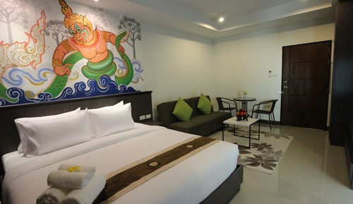 Suite estudio junior, 1 cama de matrimonio grande, vistas al jardín