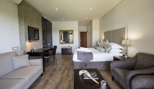 Habitación superior, 1 cama de matrimonio grande, no fumadores, vistas al río