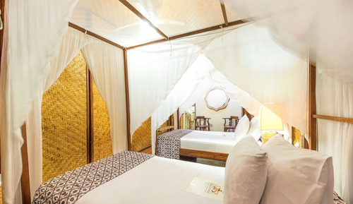 Habitación tradicional con 1 cama doble o 2 individuales, vistas a la montaña (Villa Kayu 1D)