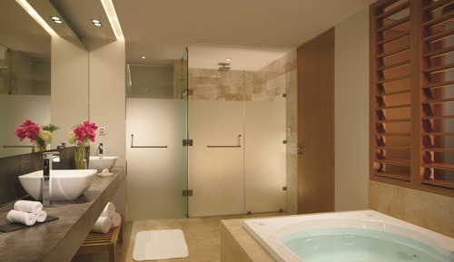 Preferred Club Paramount Suite Ocean View - King Bed
