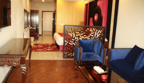 Executive Suite Room 