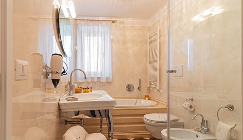 Habitación superior, 1 habitación, baño privado (Villino)