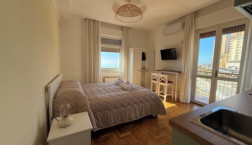 Habitación panorámica, 1 cama doble, balcón, vistas al mar