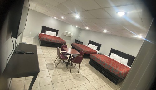 Habitación triple económica