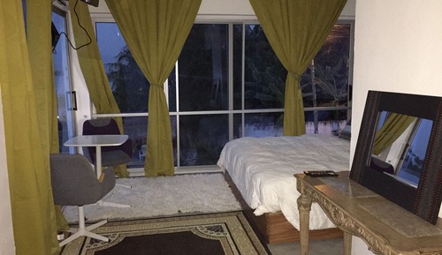 Ático panorámico, 3 habitaciones, vistas al río, junto al lago
