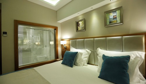 Habitación Deluxe, 1 cama de matrimonio grande, fumadores, bañera