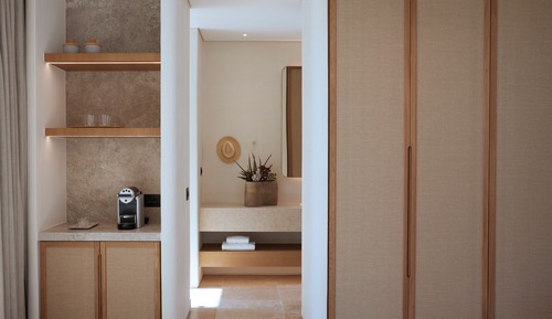 The Coast Grand Suite with Pool