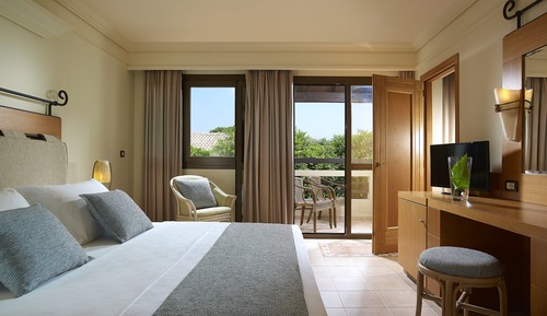 Family Room Garden View