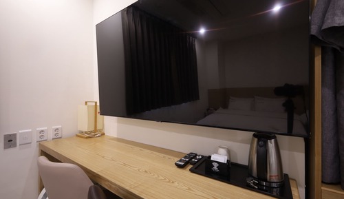 Premier Twin - Free Netflix Service
