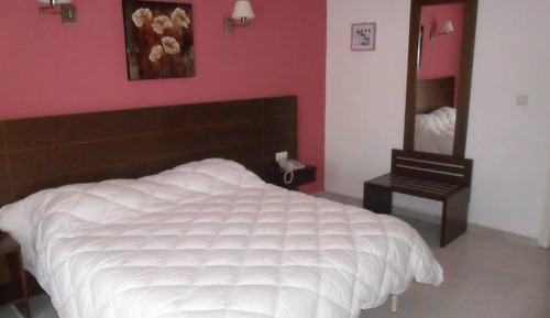 Habitación con 1 cama doble o 2 individuales