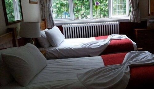 Suite, baño privado (DBL + BUNKS)