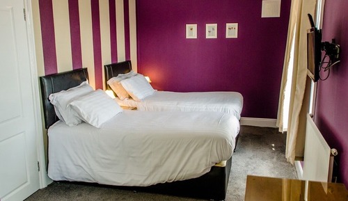 Superior King Room Ensuite