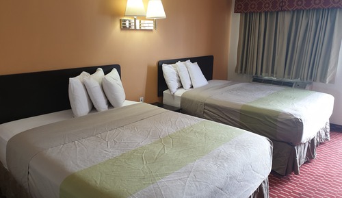 Habitación familiar, 2 camas de matrimonio, no fumadores