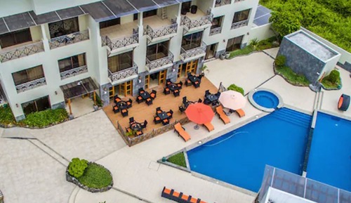 Suite estudio Premium, vistas a la piscina