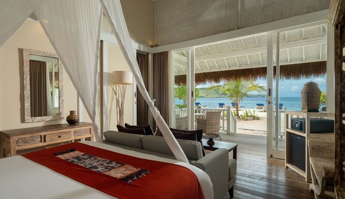 Bungalow, frente a la playa