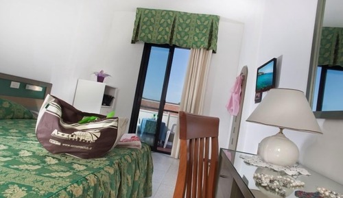 Habitación cuádruple Confort