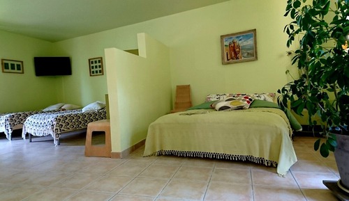 Estudio (5 persons)