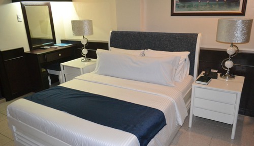Suite (Commodore)