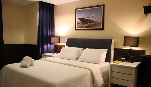 Suite (Admiral)