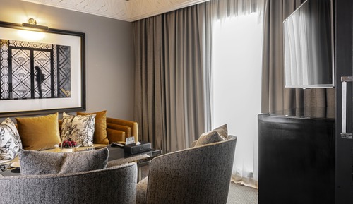 Suite (Collection)