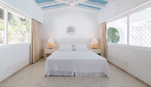 Villa, varias habitaciones