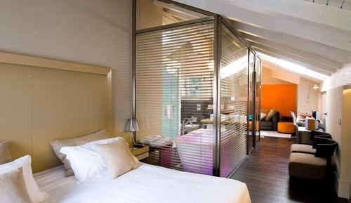 Suite de diseño, bañera de hidromasaje (SPA suite)