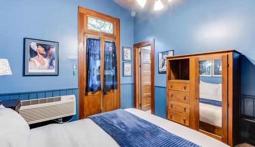 Habitación, baño privado (The Blu Room)