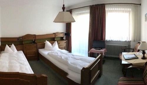Habitación estándar con 1 cama doble o 2 individuales (Plus)