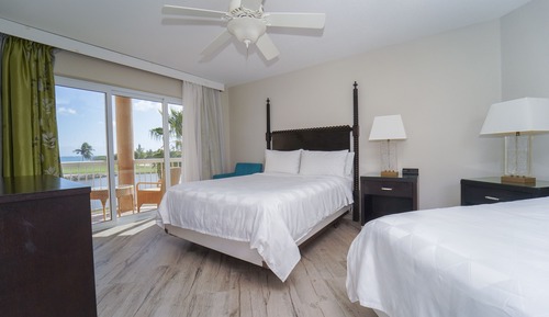Studio 2 Queen Beds- Island View