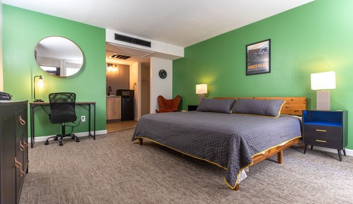 Habitación Premium doble, 1 cama de matrimonio grande, no fumadores, frigorífico y microondas