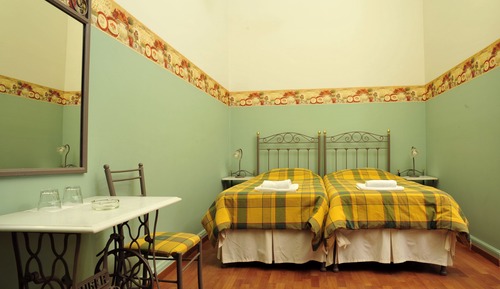 Habitación clásica con 2 camas individuales