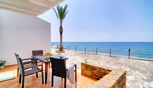 Estudio, vistas al mar (Seafront)