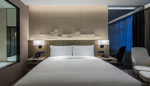 Habitación clásica, 1 cama de matrimonio grande, vistas a la ciudad