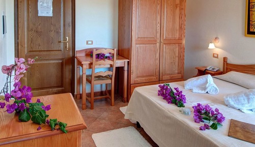 Habitación cuádruple clásica, 1 habitación, balcón