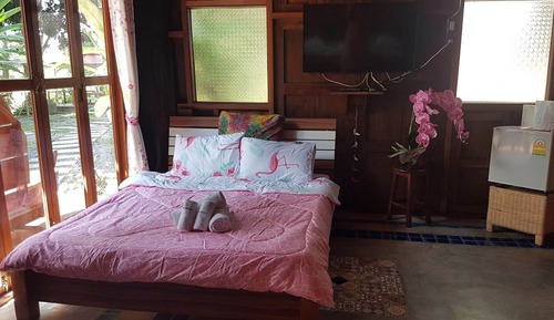 Habitación familiar, vistas al jardín