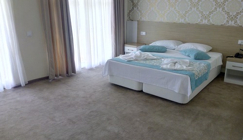 Habitación Deluxe doble, 1 cama de matrimonio grande, balcón