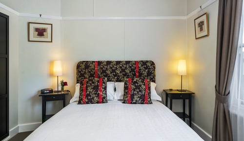 Habitación superior, 1 cama de matrimonio, accesible para personas con discapacidad