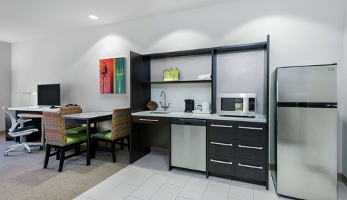 Suite, 1 cama de matrimonio grande, no fumadores (mob/hearing acc w/ roll-in shower)