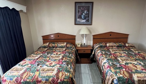 Habitación básica con 1 cama doble o 2 individuales, 2 habitaciones, fumadores