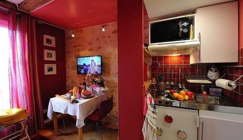 Estudio (Pink Fashion)
