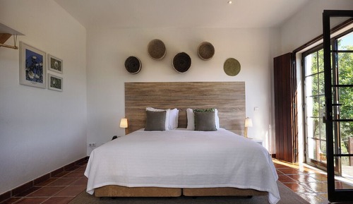 Habitación superior con 1 cama doble o 2 individuales