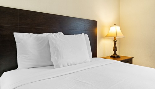 2 - BD Lakeview Suite Unit 163-2