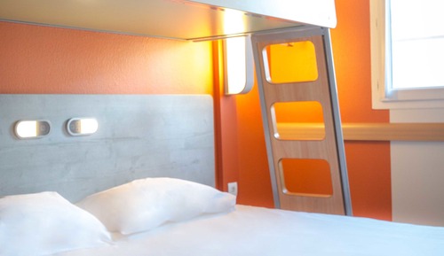 Habitación triple, varias camas