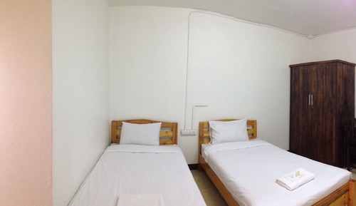 Habitación estándar con 2 camas individuales