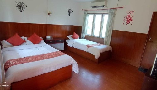 Habitación triple clásica