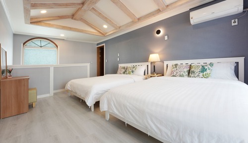 Apartamento familiar, 2 habitaciones, vistas al mar (28 PY)