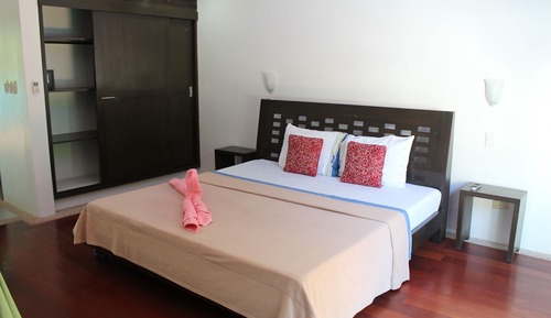 Apartamento, vistas al jardín
