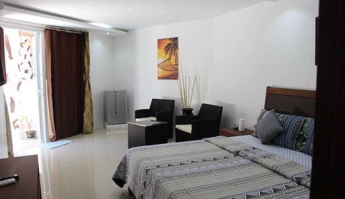 Habitación Deluxe doble, vistas parciales al mar, frente a la playa