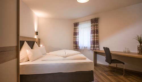 Apartamento (Dorfplatzl, plus cleaning fee 136,-€)
