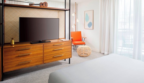 Suite, 1 cama de matrimonio grande, balcón, en esquina
